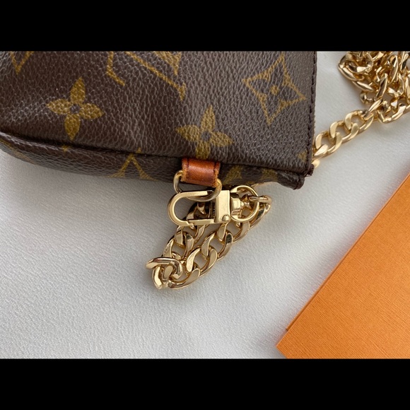 PENDING Vintage Authentic Pochette Accessories - Picture 2 of 15